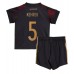 Billige Tyskland Thilo Kehrer #5 Børnetøj Udebanetrøje til baby VM 2022 Kortærmet (+ korte bukser)